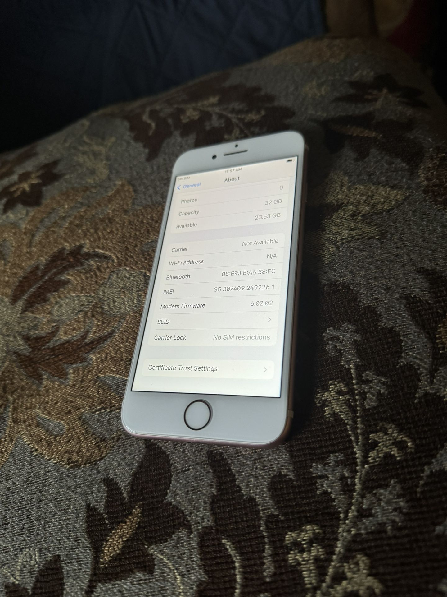 Fully Unlocked iPhone 7 No WiFi