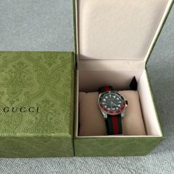 Gucci Watch Like New 