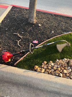 Weedeater/string trimmer, lawn edger combo