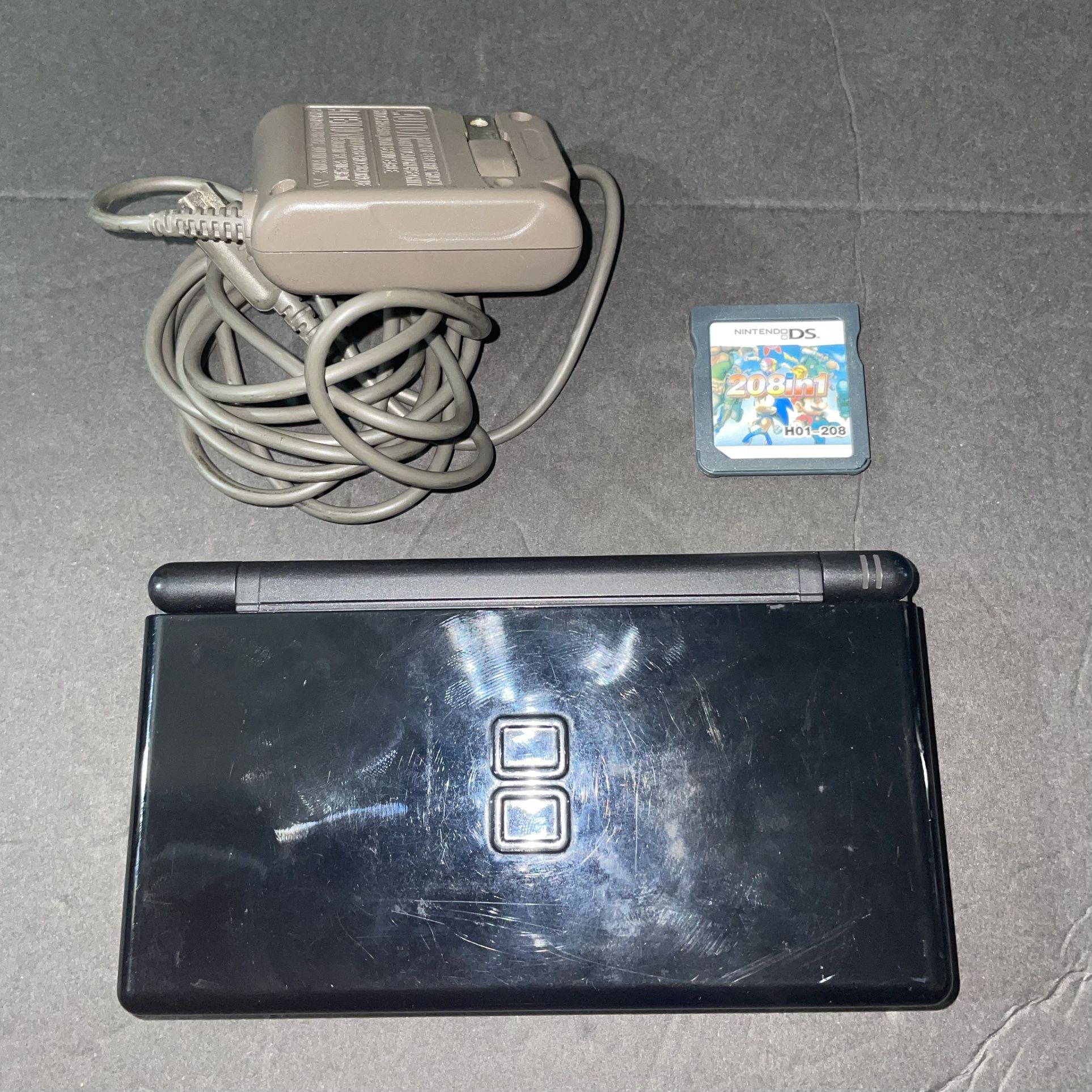 Nintendo DS Lite With 208 In 1 Game Cartridge