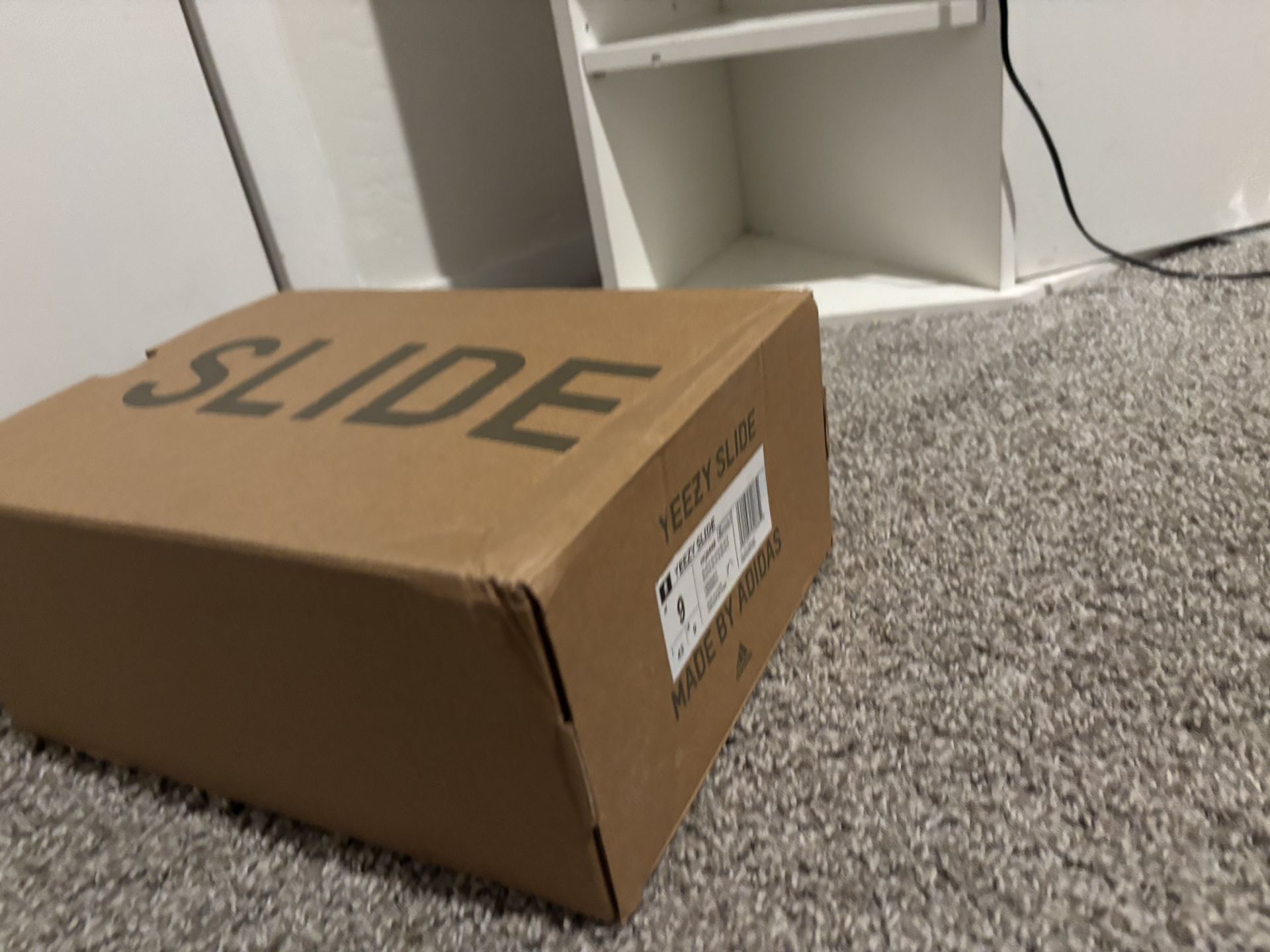 Yeezy Slides Brand New