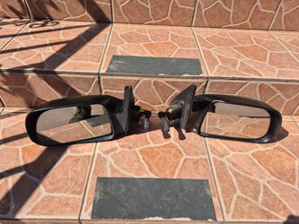 Used 2000 Toyota Tacoma sideview mirrors set