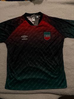 Umbro Mexico Soccer Jersey Men’s Medium Red Green Black NWT Retro Style