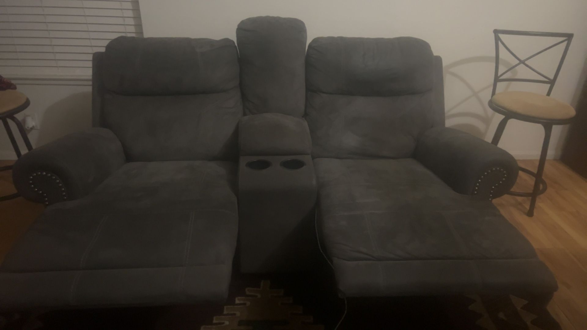 Love Seat Recliners With Center Storage And Cup Holder