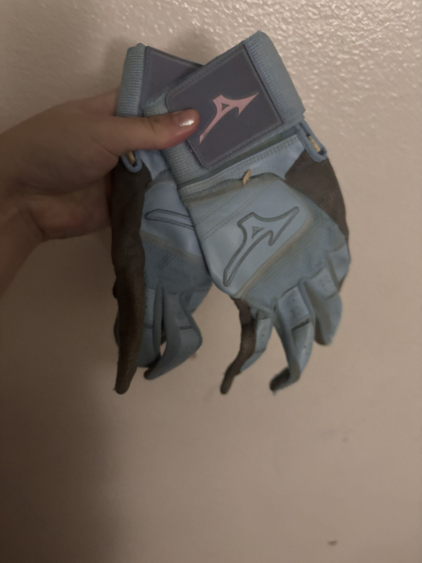 softball batting gloves