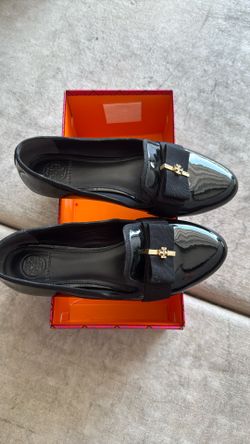 Tory Burch Size 6 Like New $110