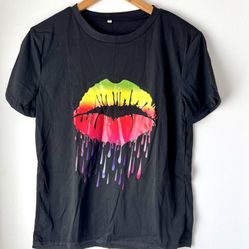 Lip Print Graphic Shirt, Large 