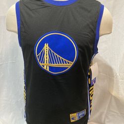 New with Tags ULTRA GAME NBA WARRIORS CURRY 30 JERSEY,  Size: Large