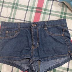 Size 11 Junior Shorts