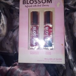 Blossom Roll On Lip Gloss 