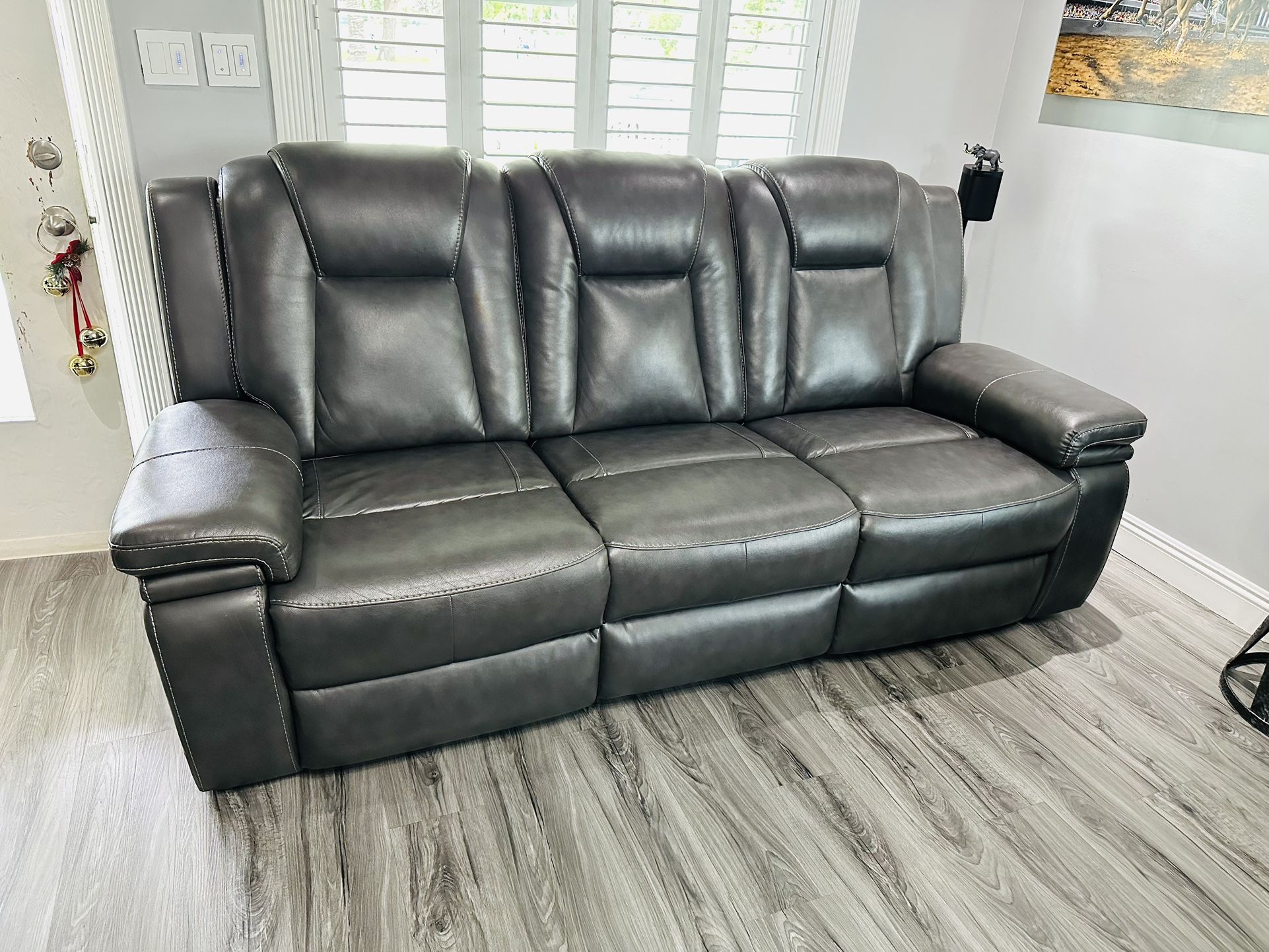 Leather Sofas With Recliners Brand New Set Of Two