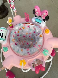 Minnie baby bouncer