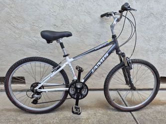 Jamis Explorer 2 Mountain Bike. READY TO RIDE!!!