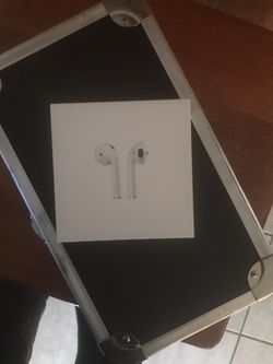Apple AirPods brand new