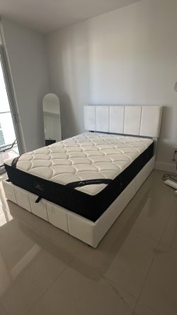 White Queen Size Lift-Up Bed Frame & Mattress