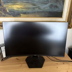 Dell 31.5 Inch Curved Monitor 