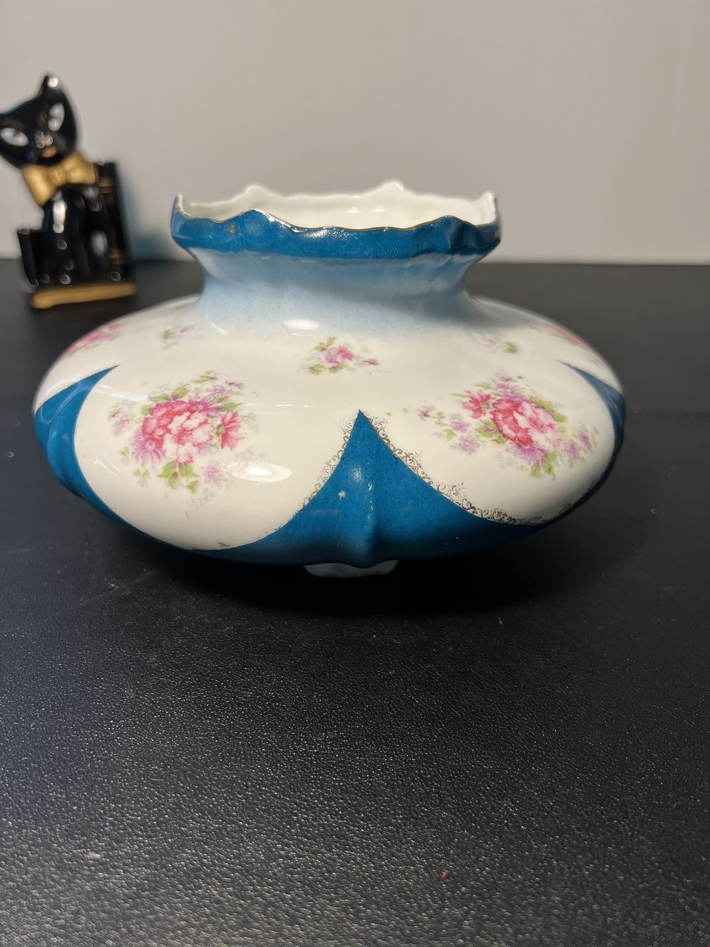Imperial H&C Carlsbad Austria Antique 1884 To 1909 Flower Pot Vase Blue White