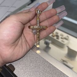 10k Cross Pendant 