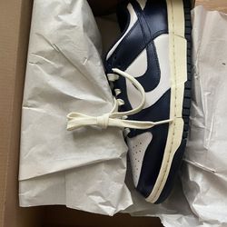 NEW Nike Dunk Low Navy M7/W8.5