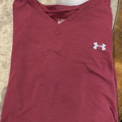 Women’s Under Armour Shirt 