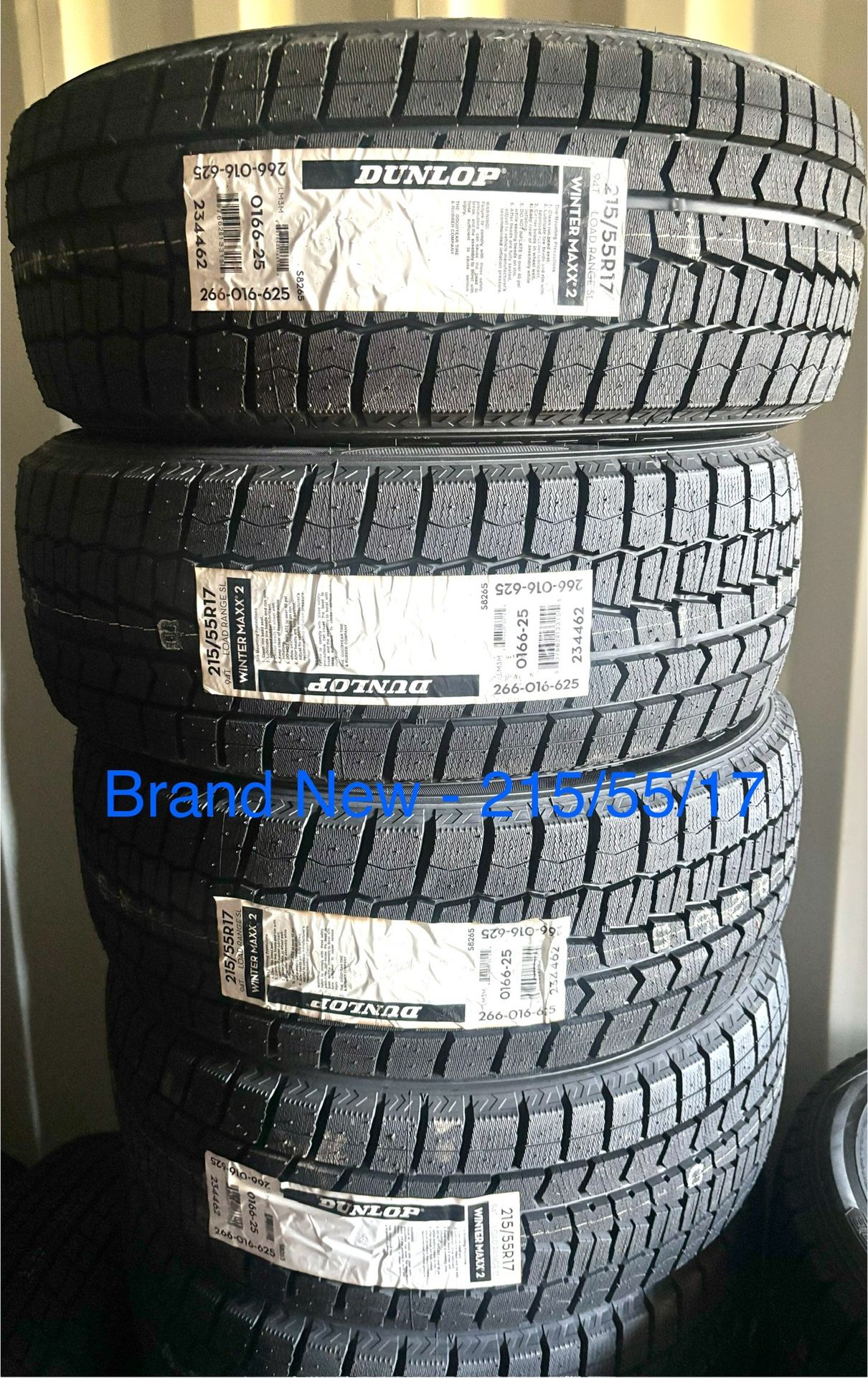 (4) - 215/55/17 Dunlop Winter Maxx2 Snow Tires