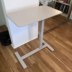Adjustable Standing Desk Table