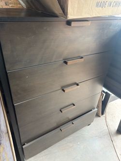 King Size Headboard, 6 dresser drawer & King bed