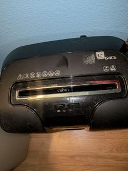 Fellowes 64Cb Paper Shredder - Good Working Condition