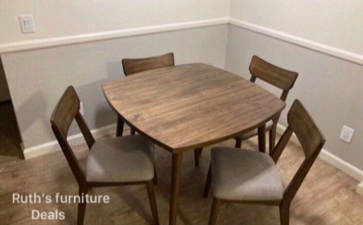 Elegant 5-Pc Weldon Dining Table Set Oak Finish