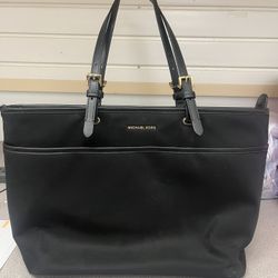 Michael Kors Purse for Sale!!