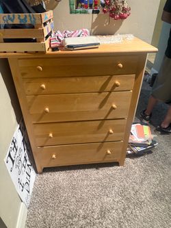 5-Drawer Solid Wood Dresser
