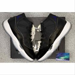 Jordan 11 Space Jam 10.5 Men Preowned Great Condition