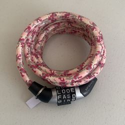 Pink camo bike lock great condition