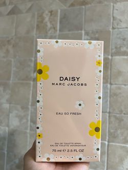 Marc Jacobs Daisy Eau So Fresh Perfume