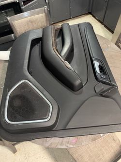 15-19 Chevy Tahoe door panel