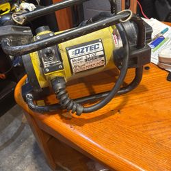 Oztec Construction Vibrator 
