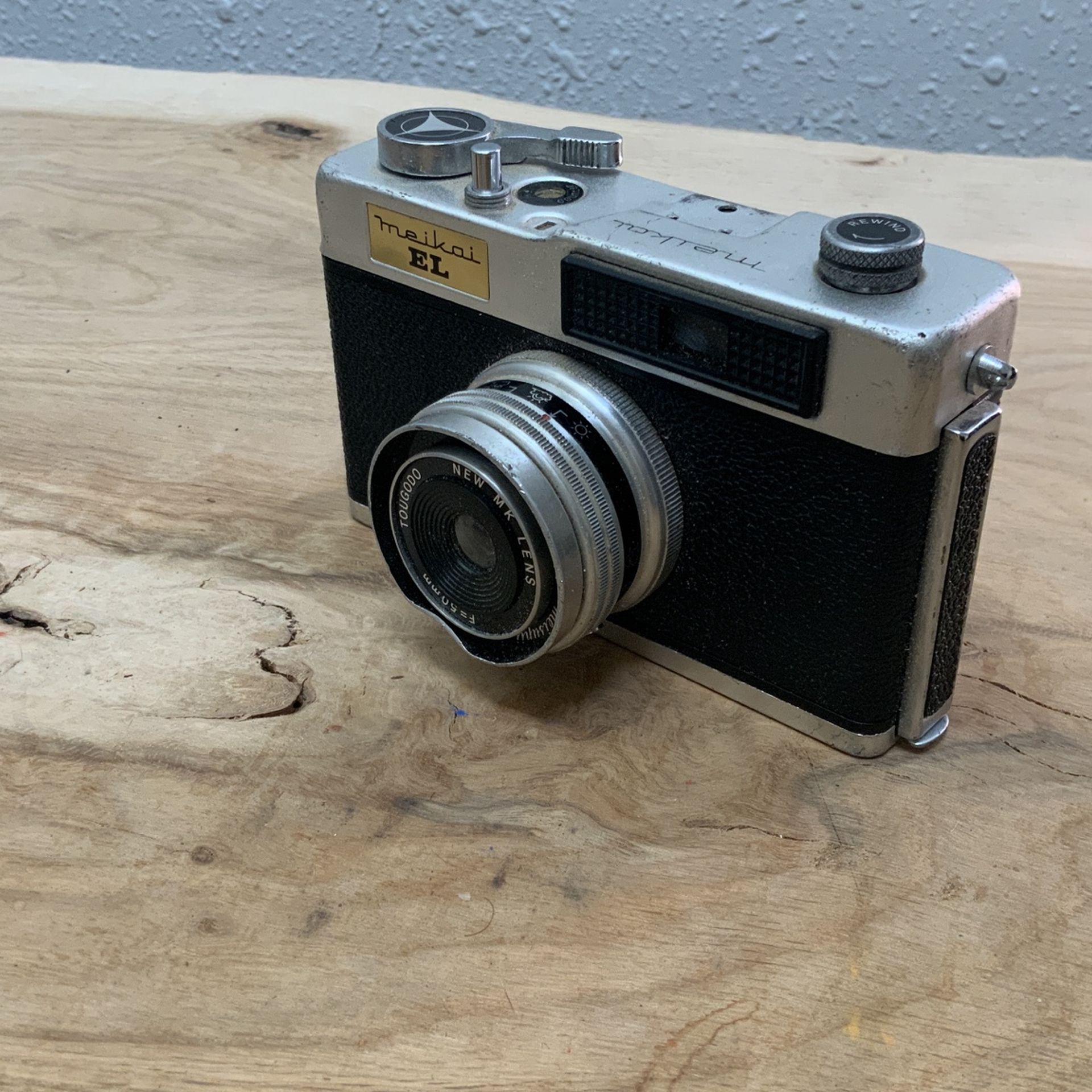 Vintage MEKAI SPRING CLEAROUT JUST LOWERED