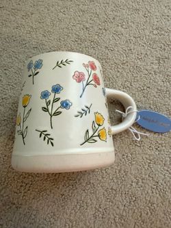 Mug with flower painted