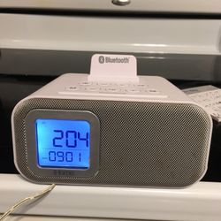 Ihome grey/white bluetooth clock