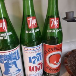 Vintage 7up Bottle's. 