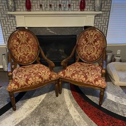 Beautiful Pair of Traditional Accent Chairs - Red & Gold Damask