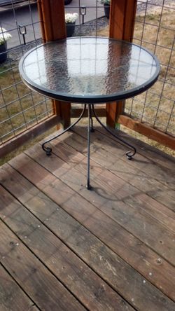Side patio table