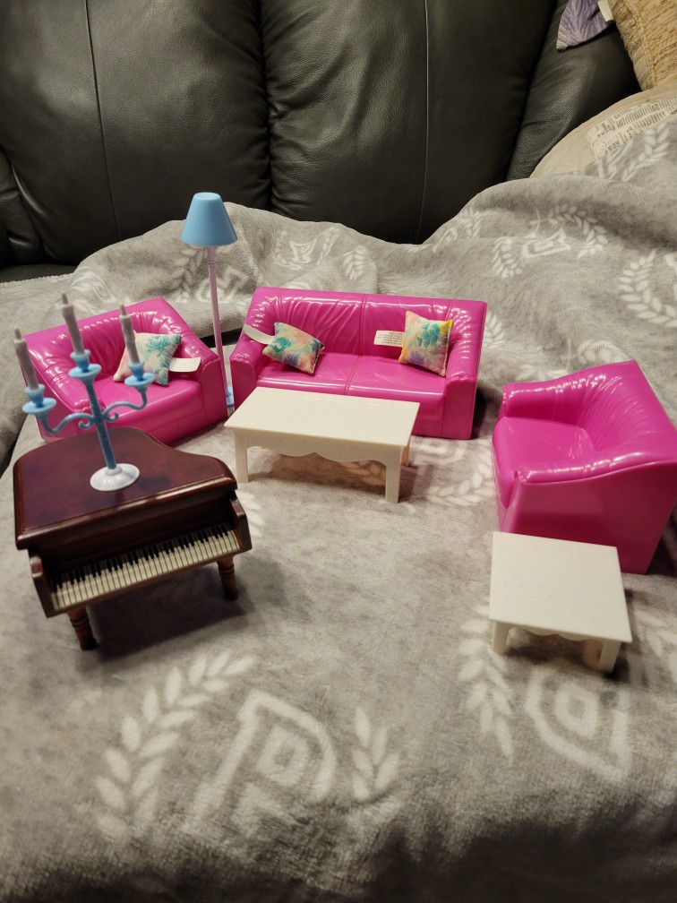 Barbie doll house size living room furniture 