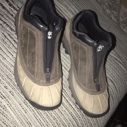 Lnew Timberland Slip On Leather Shoes Size 9M Very Nice Only $40 Firm