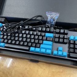 TECWARE Phantom 104-Key Full Size Gaming Keyboard