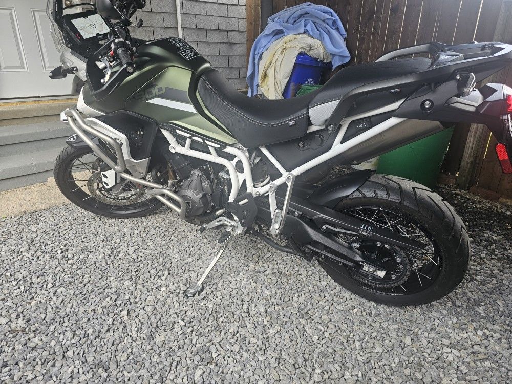2021 Triumph 900 rally pro