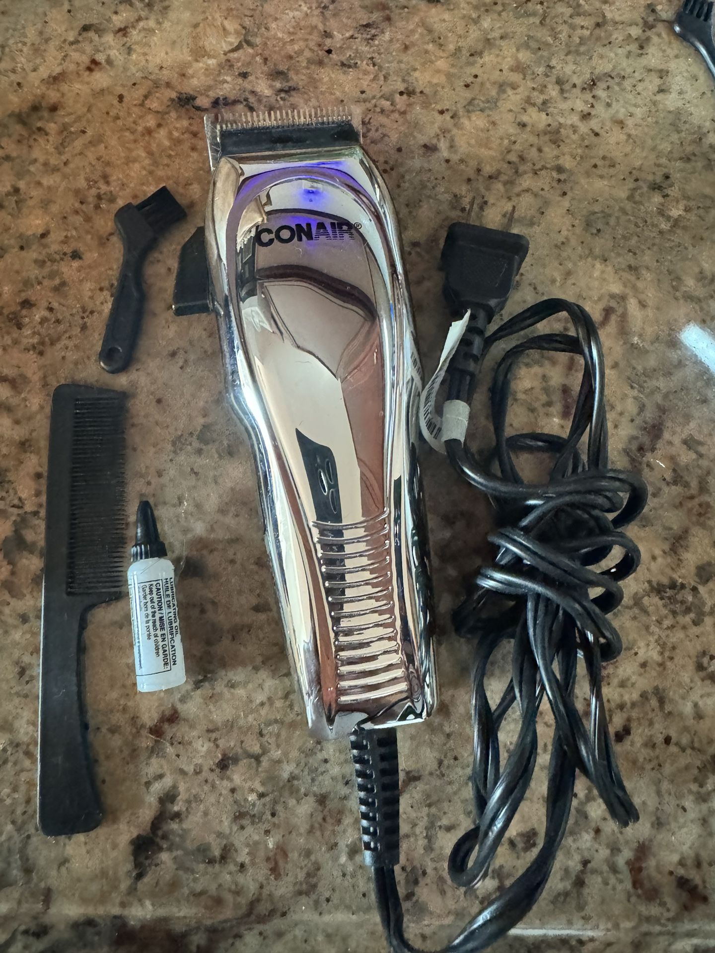 CLIPPERS (CONAIR BRAND)