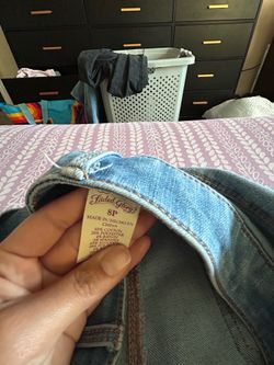 2 pairs of pants