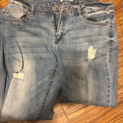 Ripped Crop Skinny Jeans 