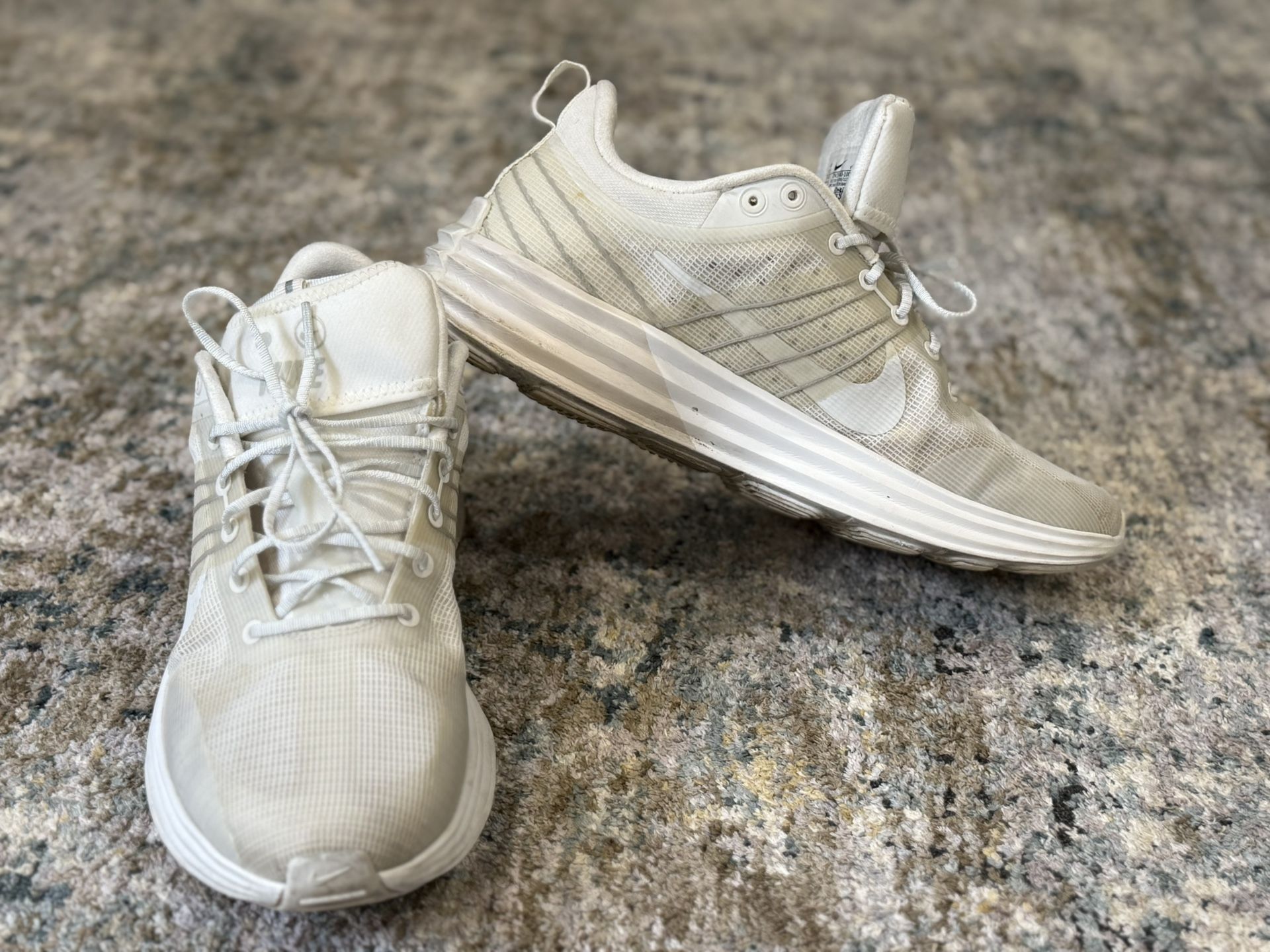 Men Nike Lunar Roam Shoes